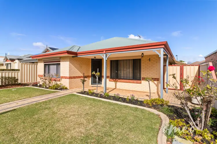 Second view of Homely house listing, 6 Laredo Bend, Port Kennedy WA 6172