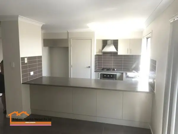 13 Denham Crescent, North Lakes QLD 4509