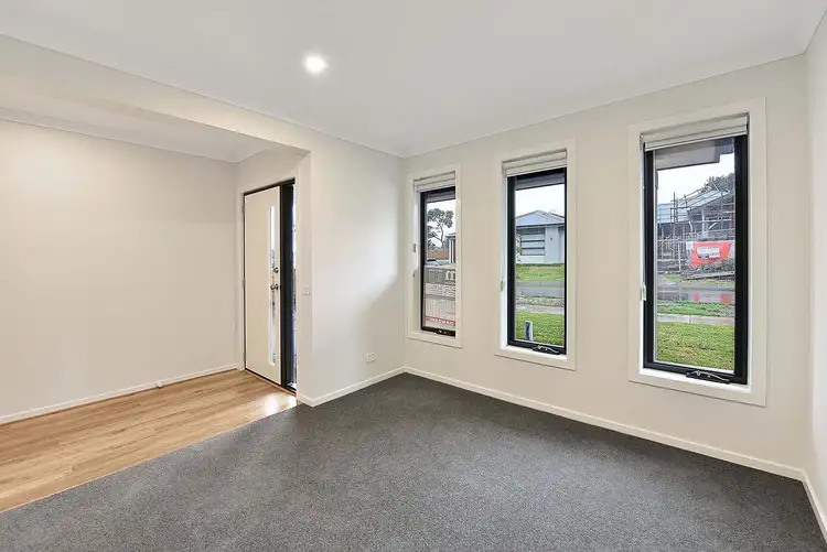 11 Pedro Road, Sunbury VIC 3429