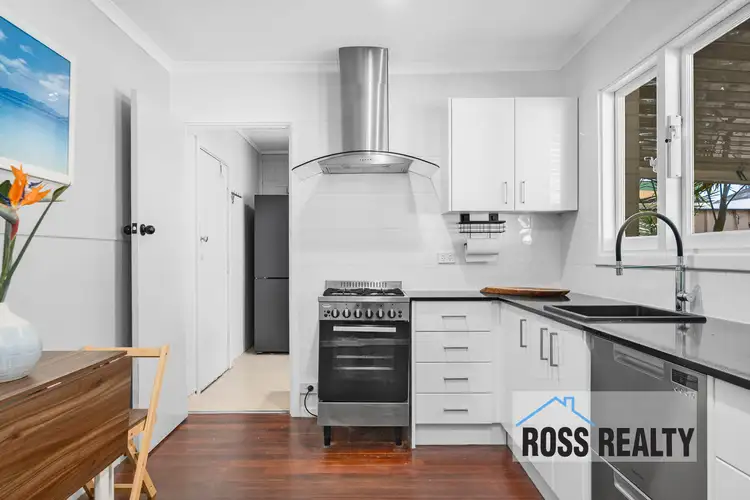 Sixth view of Homely house listing, 4/15 Lupton Way, Lockridge WA 6054