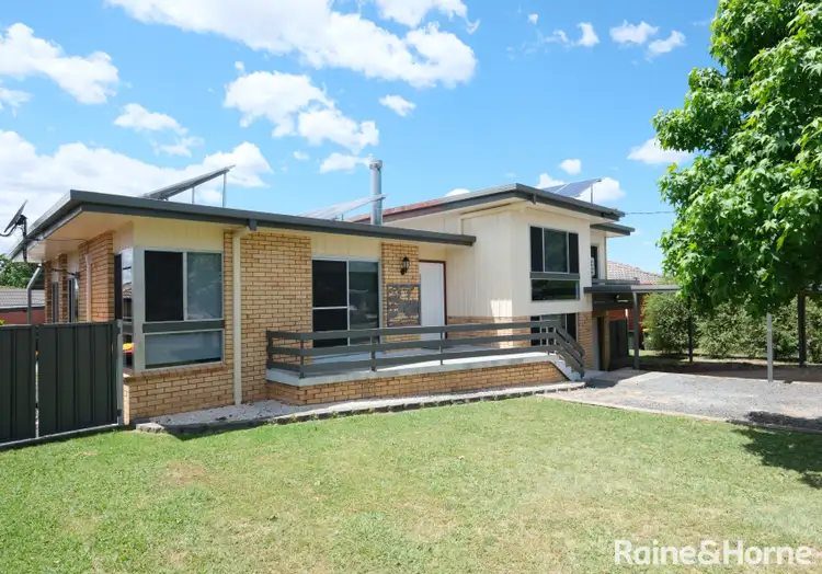 24 Lauder Street, Inverell NSW 2360