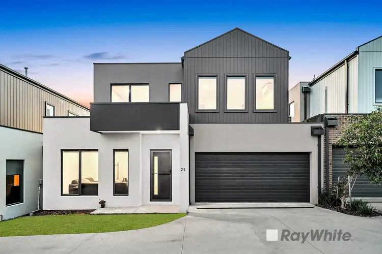 Second view of Homely townhouse listing, 21 Vine Circuit, Lynbrook VIC 3975