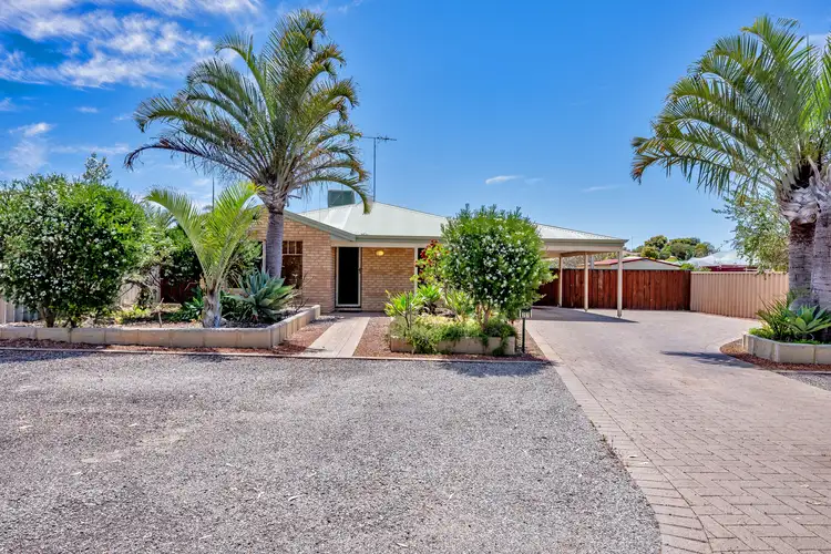 27 Templetonia Promenade, Halls Head WA 6210