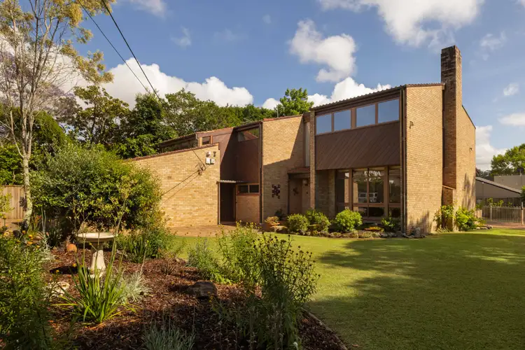 21 Pibrac Avenue, Warrawee NSW 2074