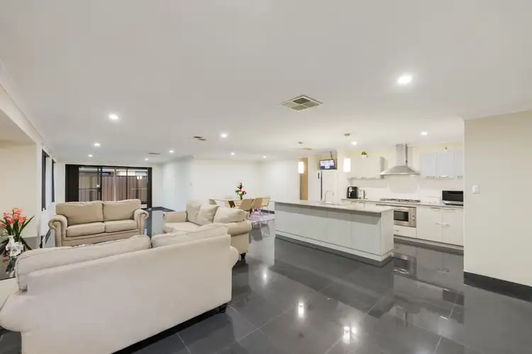 Sixth view of Homely house listing, 8 LOSETO LINK, Piara Waters WA 6112