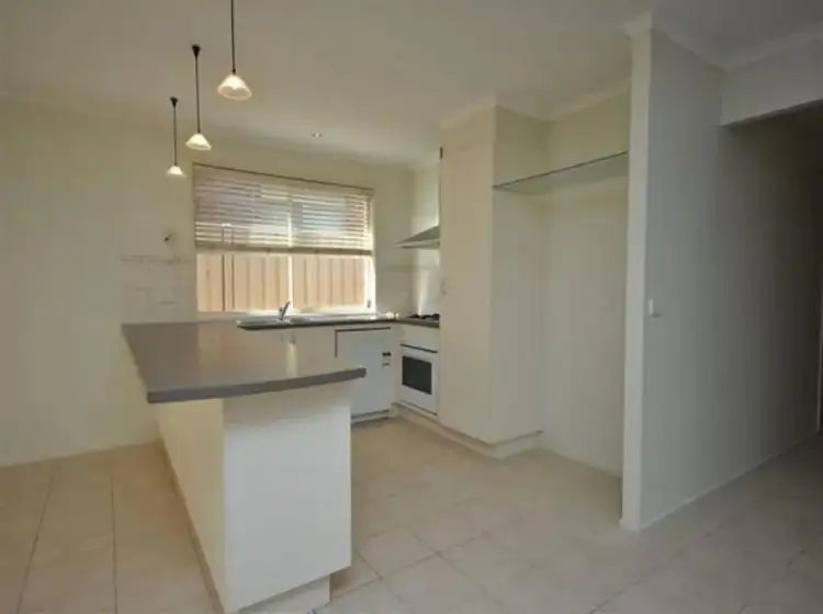 Fifth view of Homely house listing, 10 Bowral Loop, Craigieburn VIC 3064