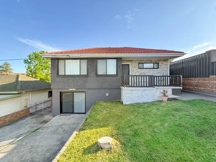 B/6 Denise Street, Lake Heights NSW 2502