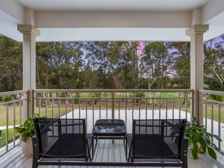 8133 Magnolia Drive West, Hope Island QLD 4212