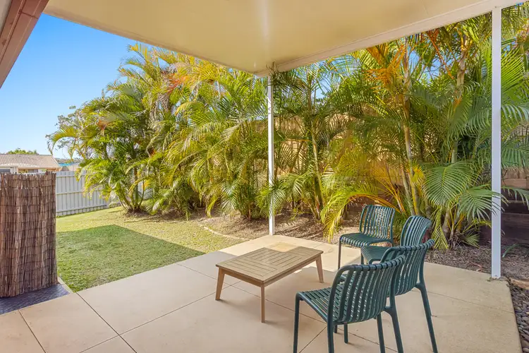 2/69 Usher Avenue, Labrador QLD 4215