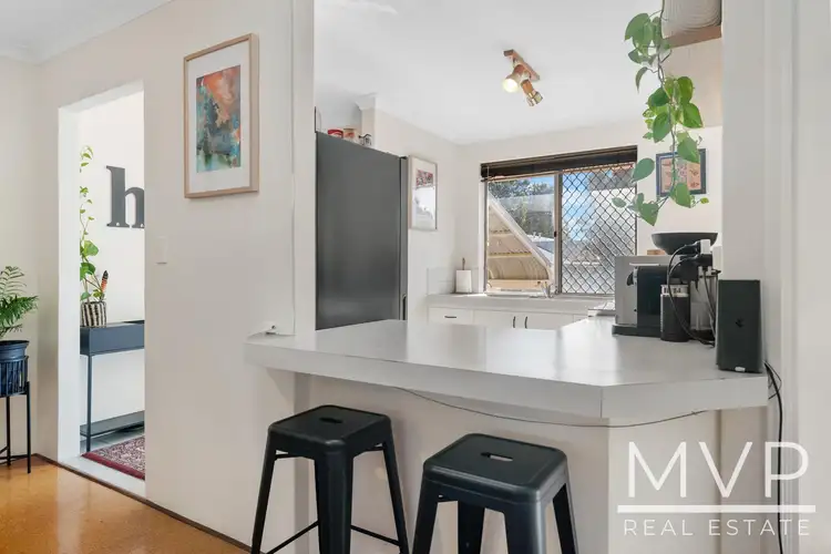 Fifth view of Homely apartment listing, 27/2 Pinewood Avenue, Kardinya WA 6163