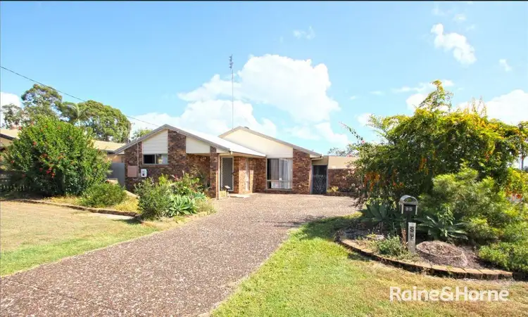 95 Hammond St, Urangan QLD 4655