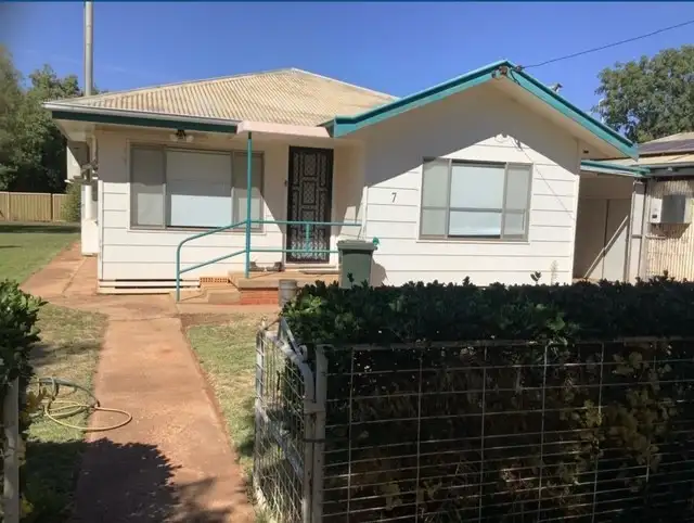 7 Charney Street, Merriwagga NSW 2652