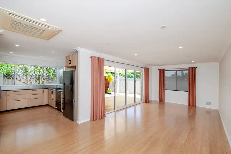 Fifth view of Homely house listing, 22 Grant Street, Duncraig WA 6023