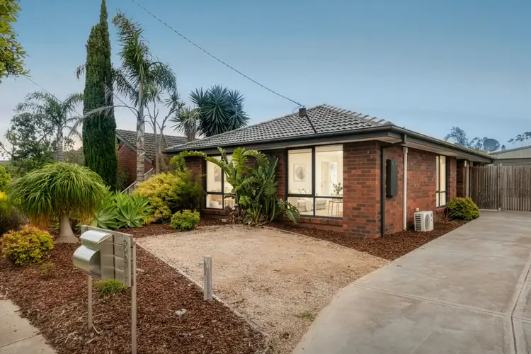 89 Sommers Drive, Altona Meadows VIC 3028