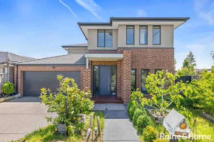 2 Upthorpe Way, Mickleham VIC 3064