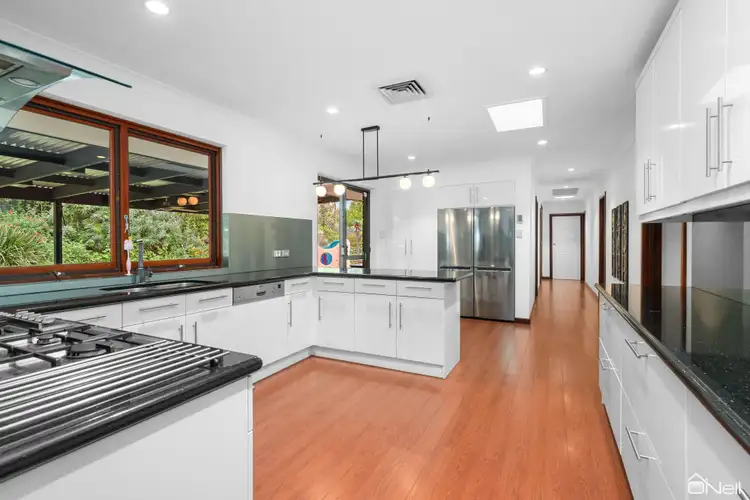 1 Barbigal Road, Roleystone WA 6111