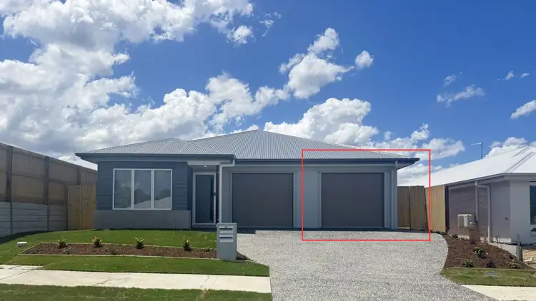 2/15 Kashmir Circuit, Greenbank QLD 4124