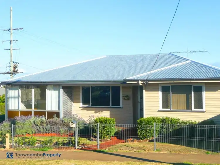 2 Fitzpatrick Street, Wilsonton QLD 4350