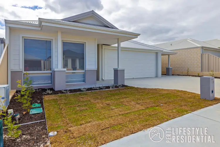 136 Blaxland Avenue, Two Rocks WA 6037