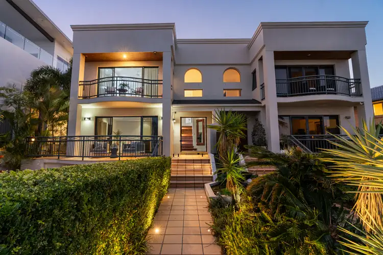 26 Shearwater Esplanade