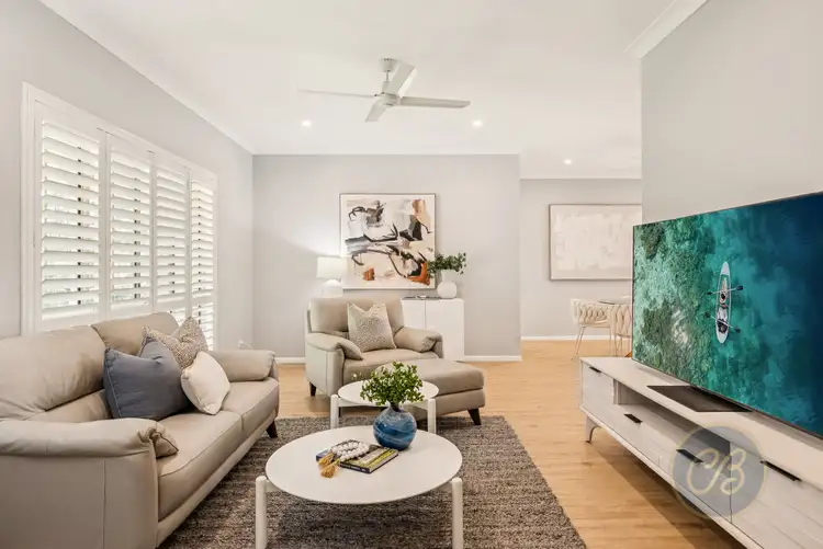 Second view of Homely house listing, 33 Ballinger Crescent, Albany Creek QLD 4035