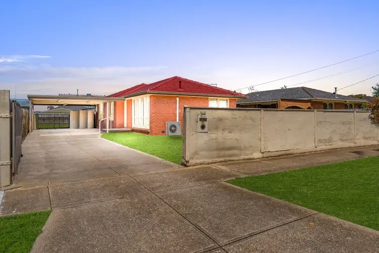 41 Kurrajong Crescent, Melton South VIC 3338
