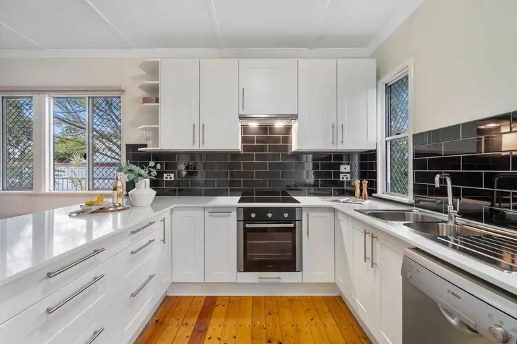 23 Swayne Street, Carina Heights QLD 4152