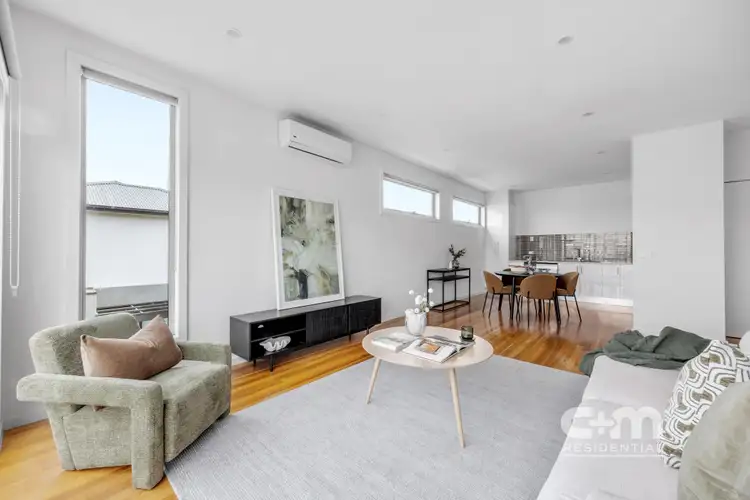 Fifth view of Homely townhouse listing, 2/33 View Street, Pascoe Vale VIC 3044