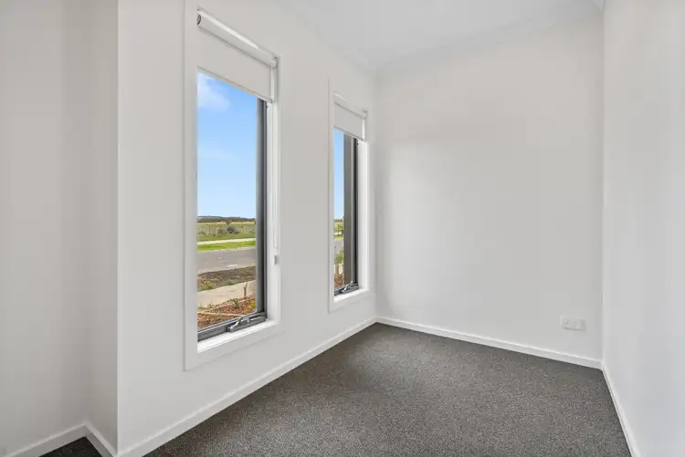 Fifth view of Homely townhouse listing, 125 Lakeridge Drive, Wollert VIC 3750