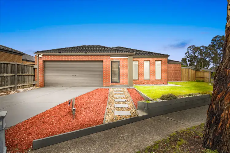 7 Tenax Walk, Manor Lakes VIC 3024