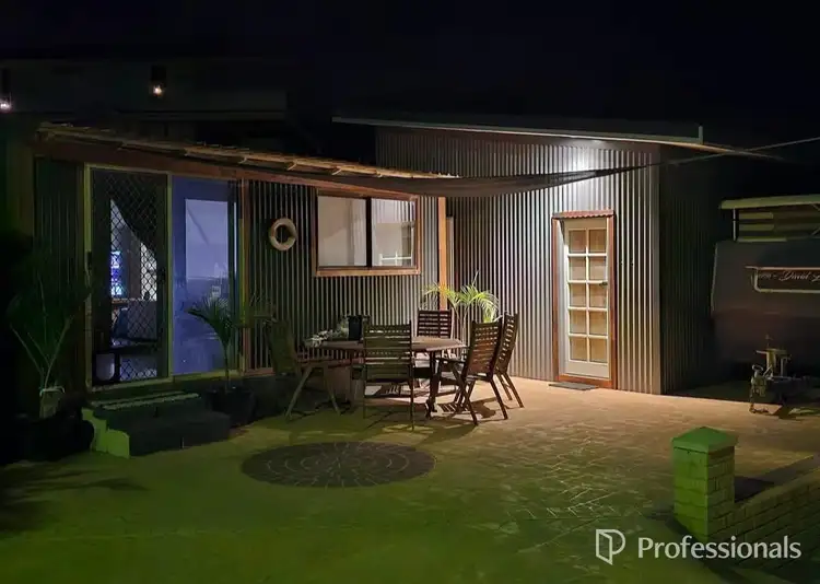 8 Seacrest Way, Drummond Cove WA 6532