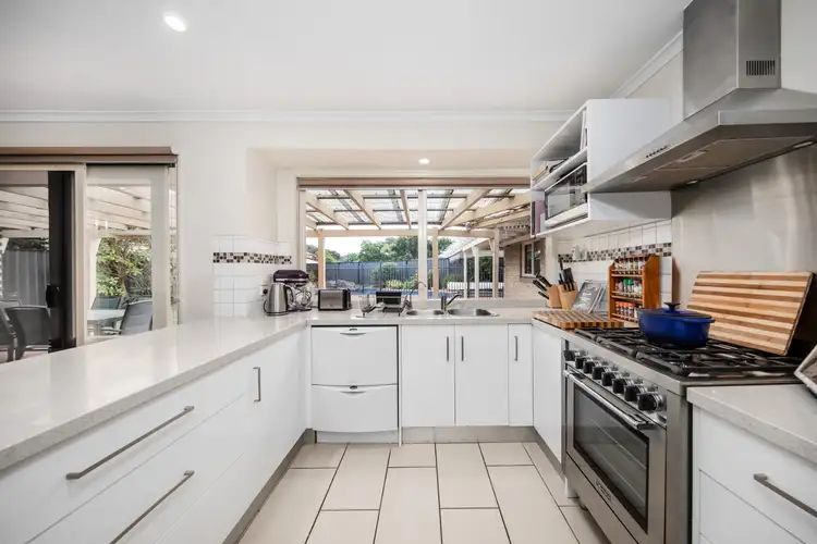 Fourth view of Homely house listing, 3 Troon Court, Sunbury VIC 3429