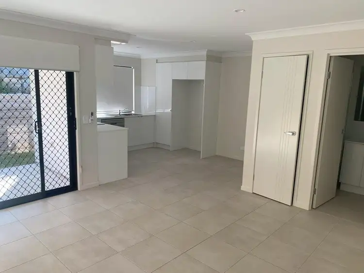 Third view of Homely semi-detached listing, 2/92 Tejo Street, Holmview QLD 4207