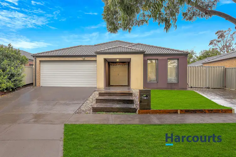 5 Stately Drive, Cranbourne East VIC 3977