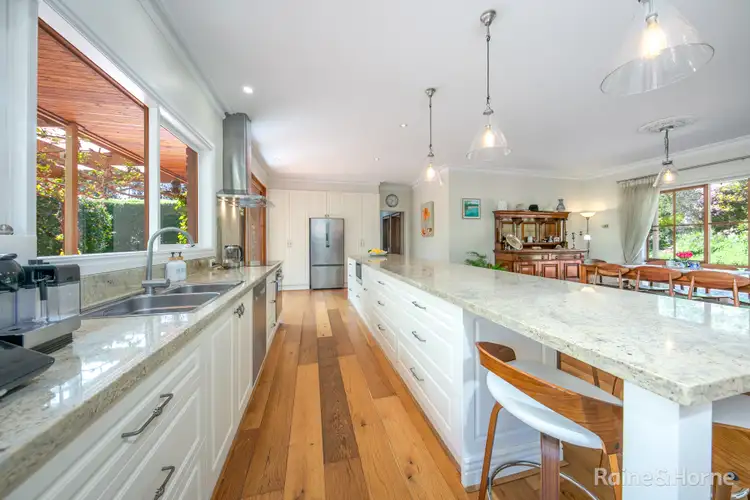 Fifth view of Homely house listing, 2 Reeve Court, Gisborne VIC 3437