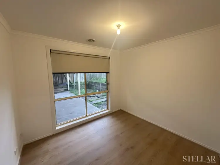 Fifth view of Homely house listing, 7 Nyarrin Place, Cranbourne West VIC 3977