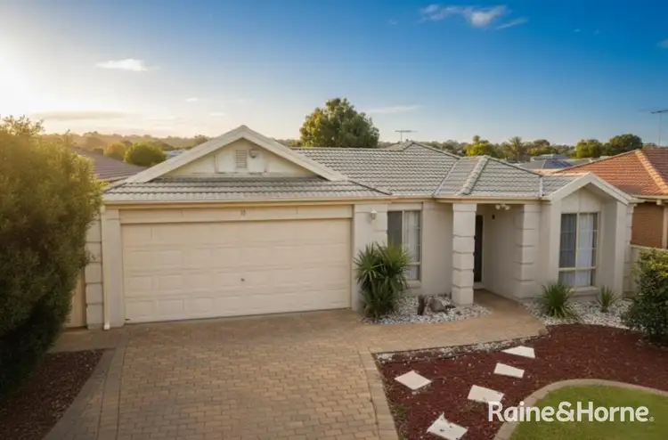 3 Cleeland Court, Roxburgh Park VIC 3064