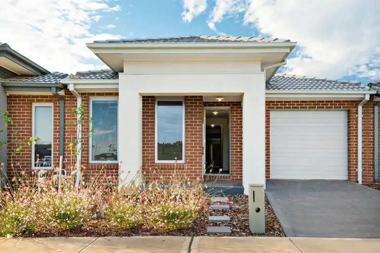 5 Splendour Circuit, Diggers Rest VIC 3427