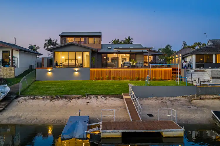 6 Huon Street, Broadbeach Waters QLD 4218