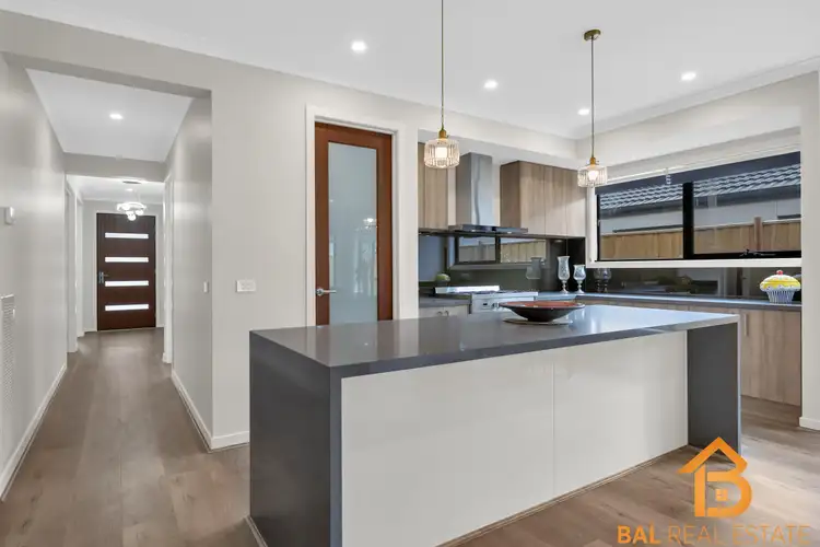 Sixth view of Homely house listing, 72 Courtenay Promenade, Fraser Rise VIC 3336