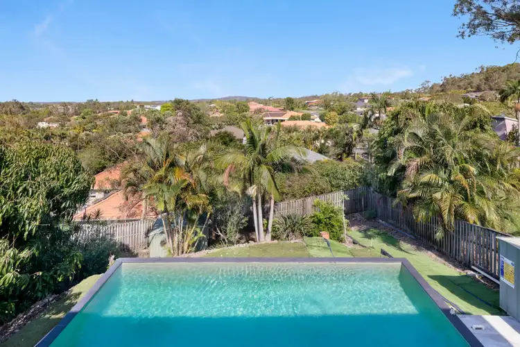 6 Honolulu Rise, Pacific Pines QLD 4211