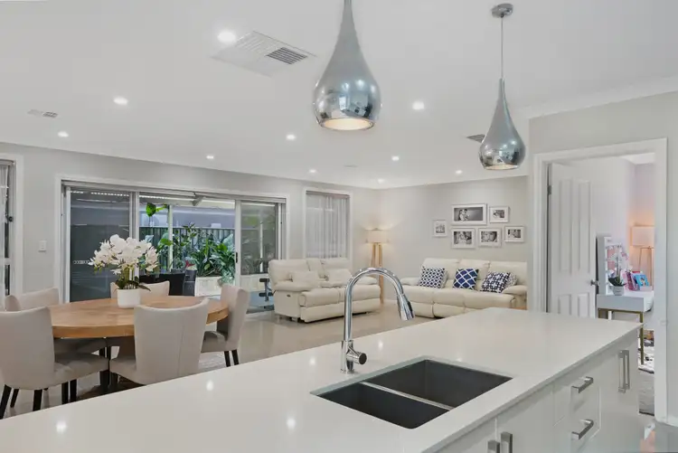 11 Oregon Avenue, Andrews Farm SA 5114