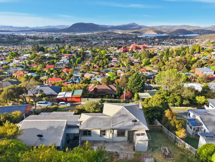 1/22 Benjafield Terrace, Mount Stuart TAS 7000