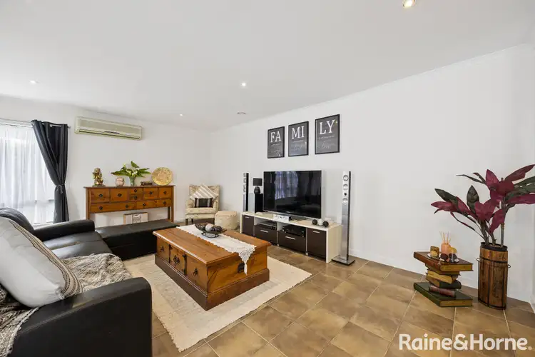 Sixth view of Homely house listing, 14 Tuscany Court, Roxburgh Park VIC 3064