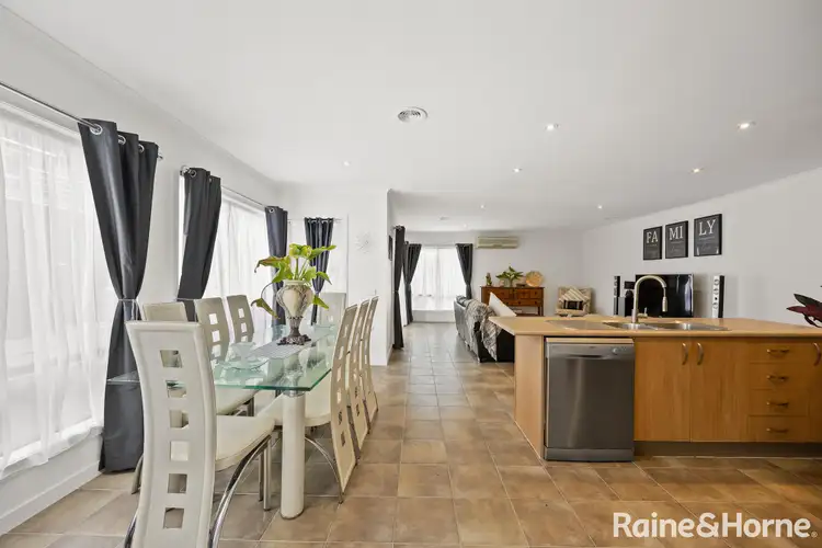 Seventh view of Homely house listing, 14 Tuscany Court, Roxburgh Park VIC 3064