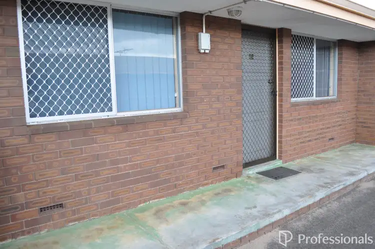 10/17 Francis Street