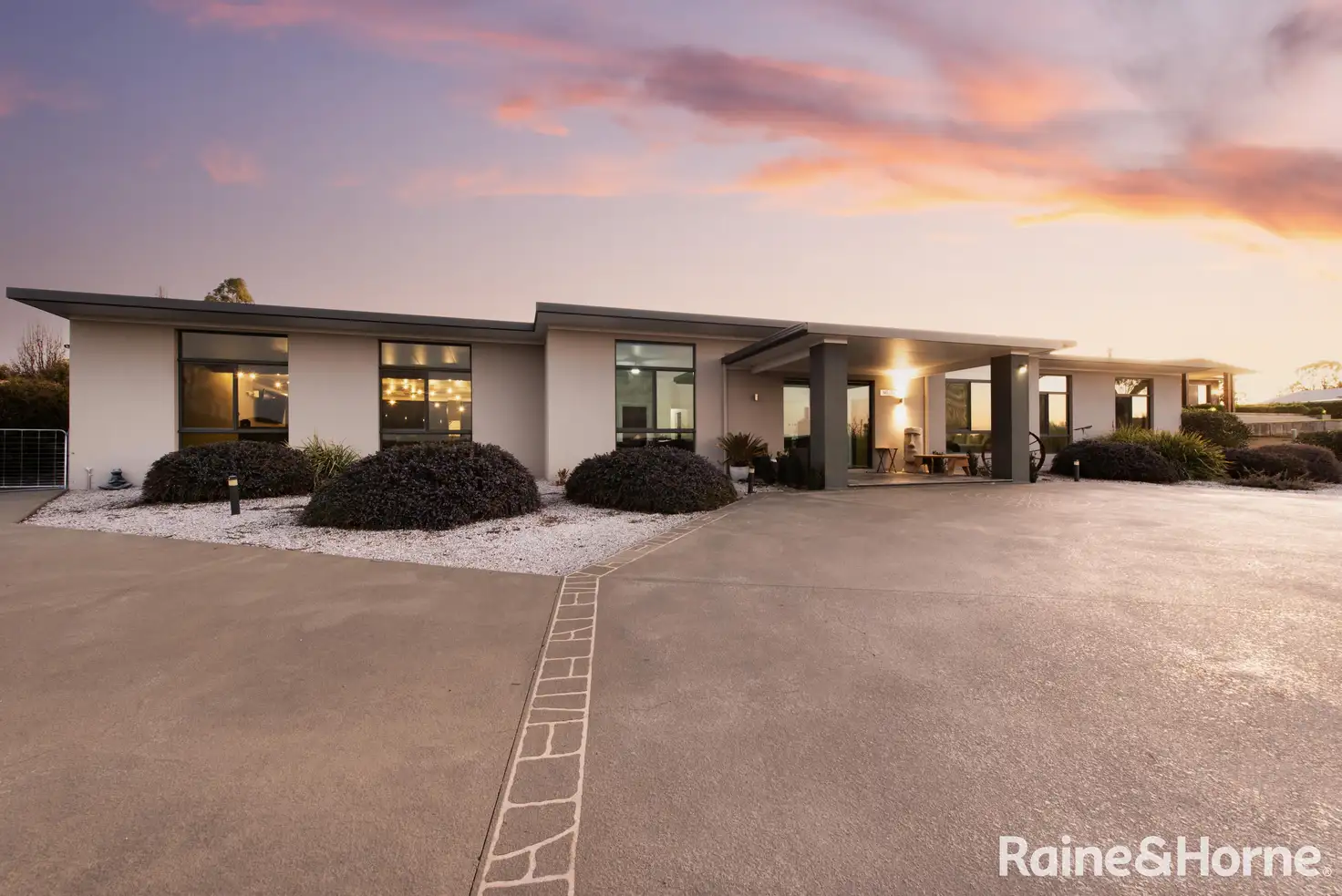 Main view of Homely house listing, 32 Robert Hoddle Grove, Mudgee NSW 2850