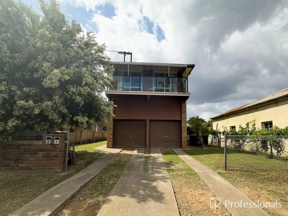 Main view of Homely apartment listing, 1/25 Darling Street, East Tamworth NSW 2340