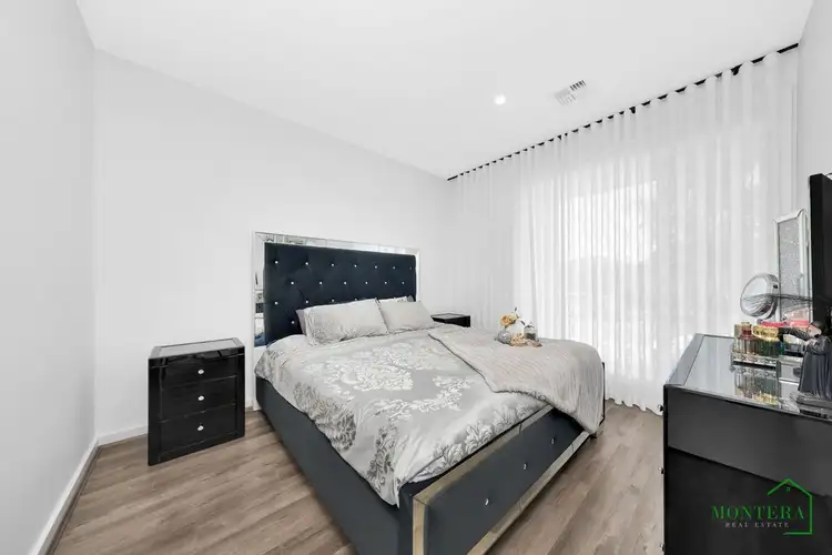 Second view of Homely house listing, 31 Riverglen Drive, Craigieburn VIC 3064