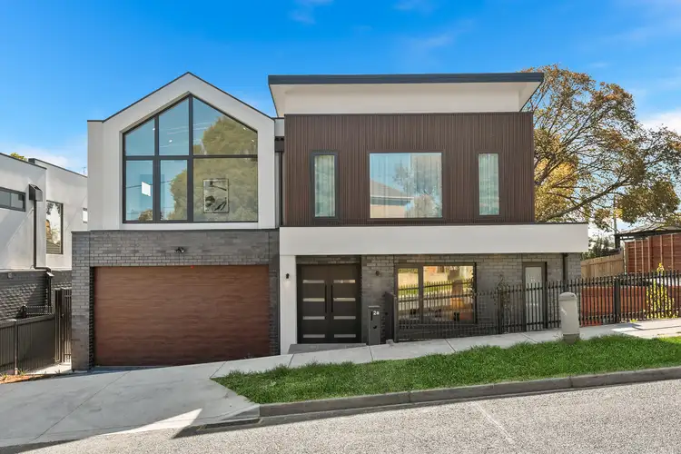 2A Inverness Avenue, Burwood VIC 3125